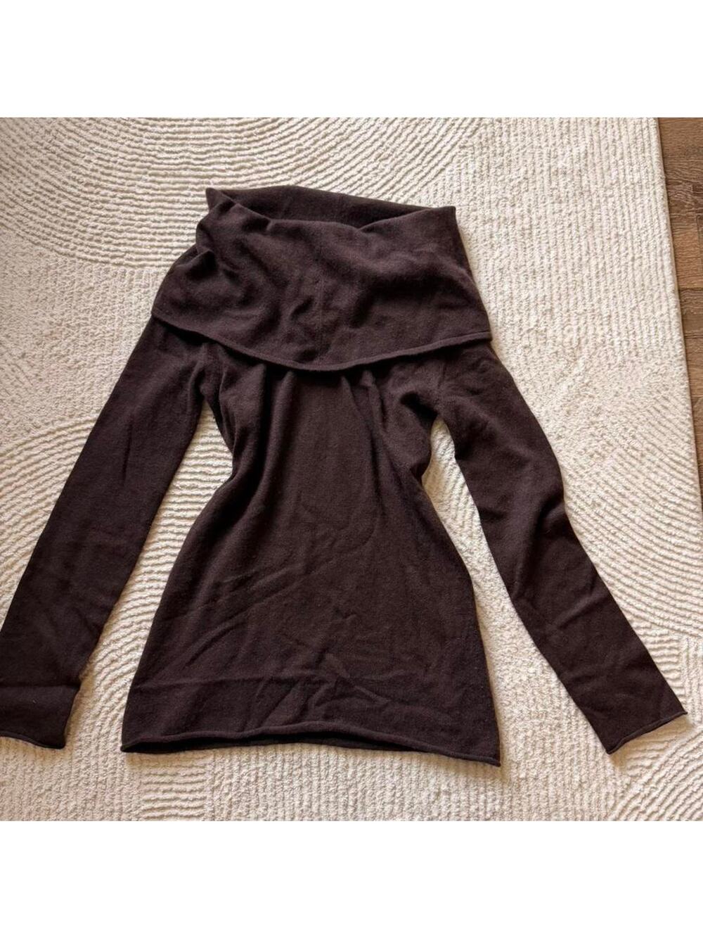 Evelyn 100% cashmere off the shoulder chocolate brown sweater